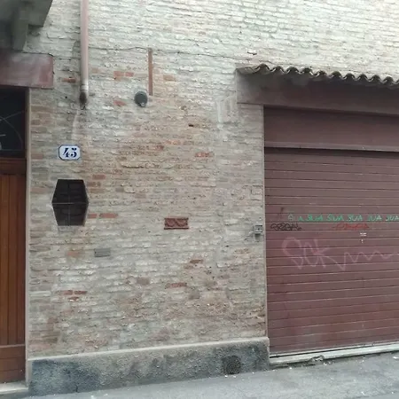 Centro Storico Via Scienze Ferrara
