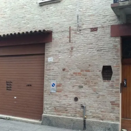 Bed & Breakfast Centro Storico Via Scienze Ferrara