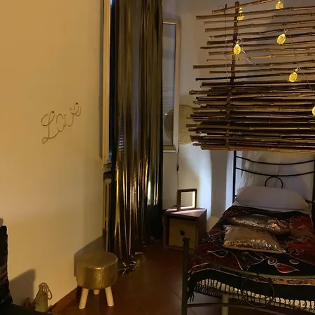 Centro Storico Via Scienze Nocleg ze śniadaniem *